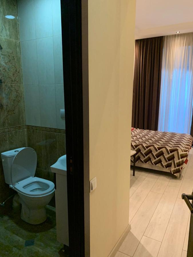 Apartment Three Bedroom In Saburtalo Tbilisi Exterior foto